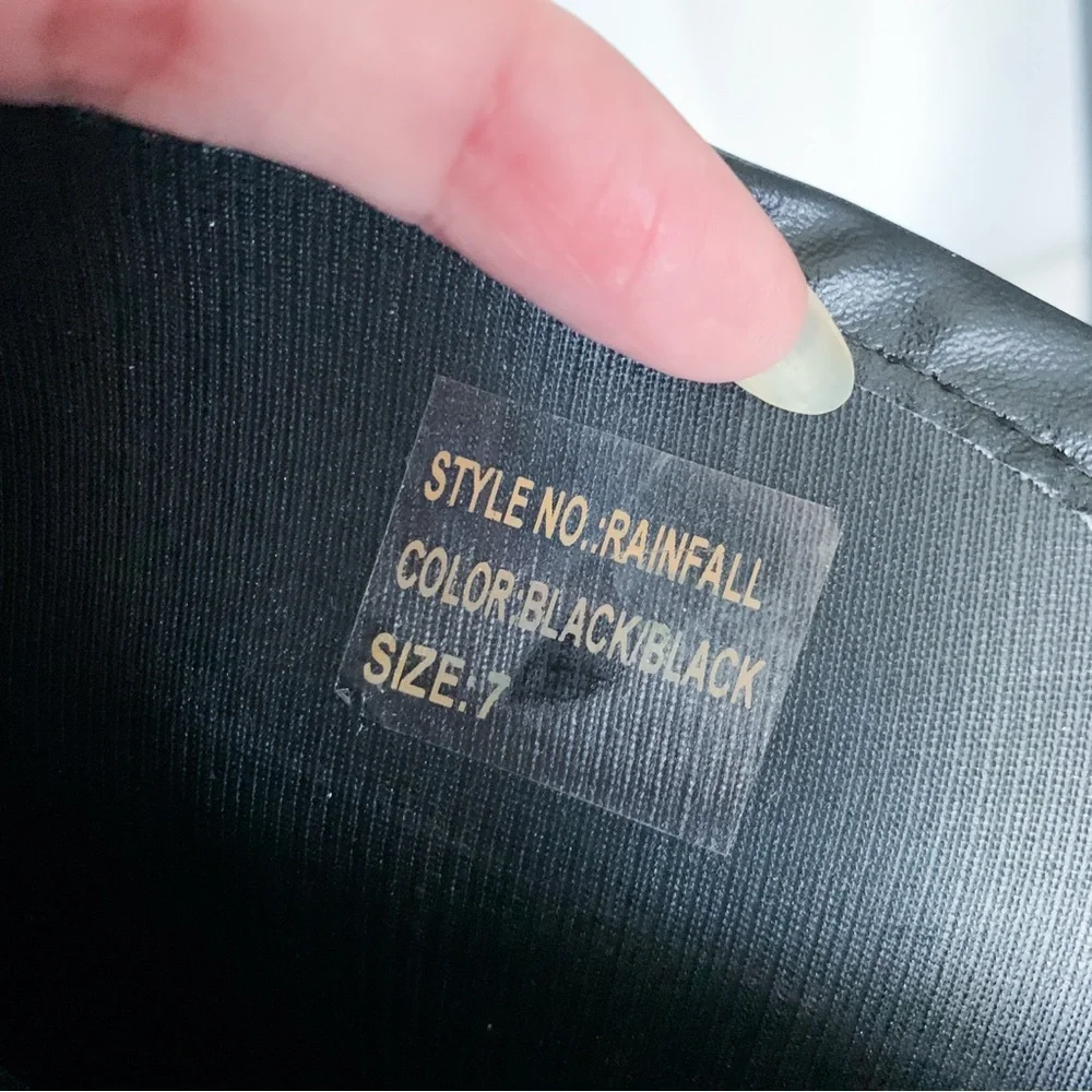 Steve Madden Rainfall Tall Black Rubber Boots Size 7 - Picture 6 of 13